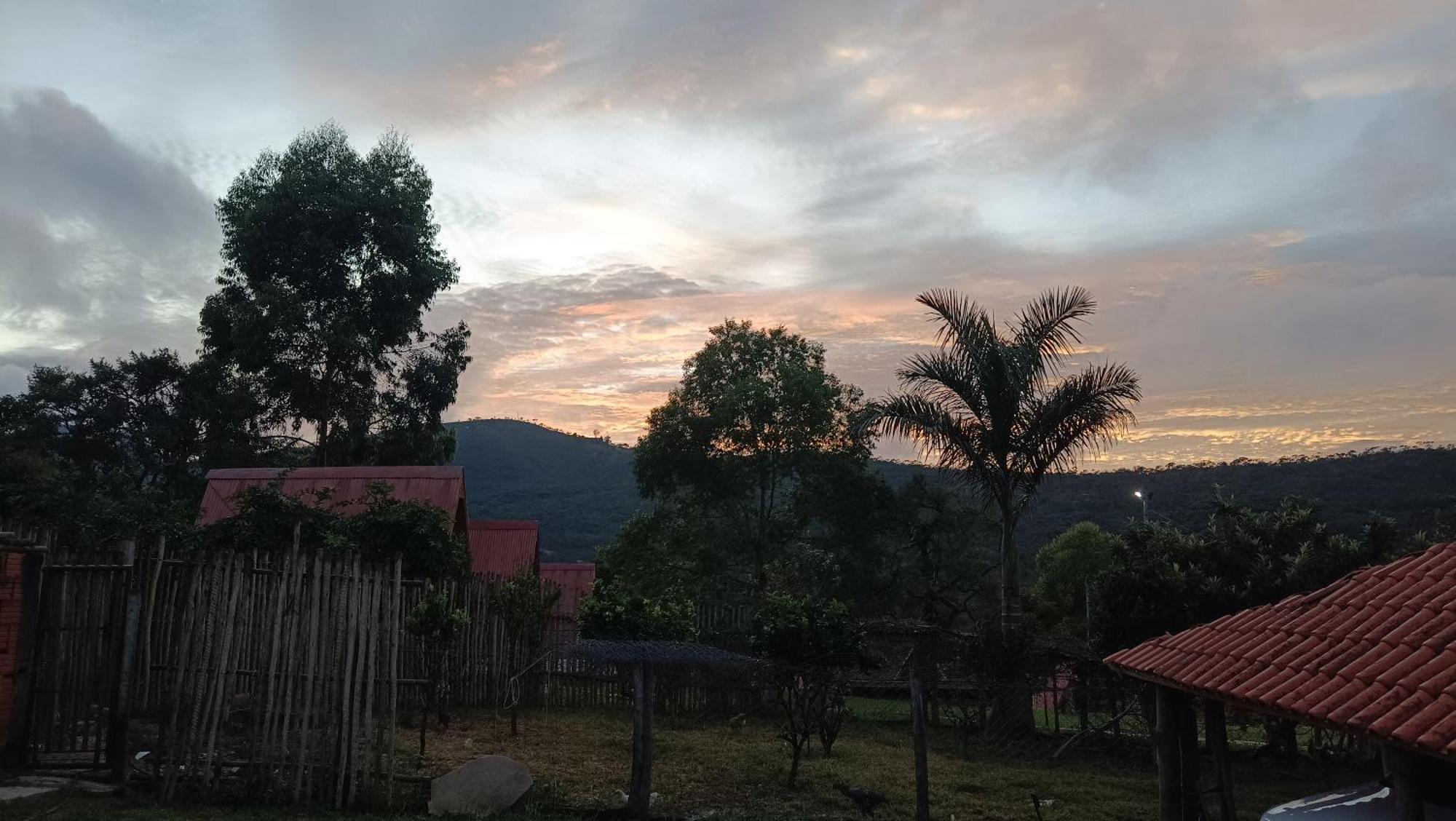 Chales E Camping Do Robinho 1 São Tomé das Letras Exteriör bild