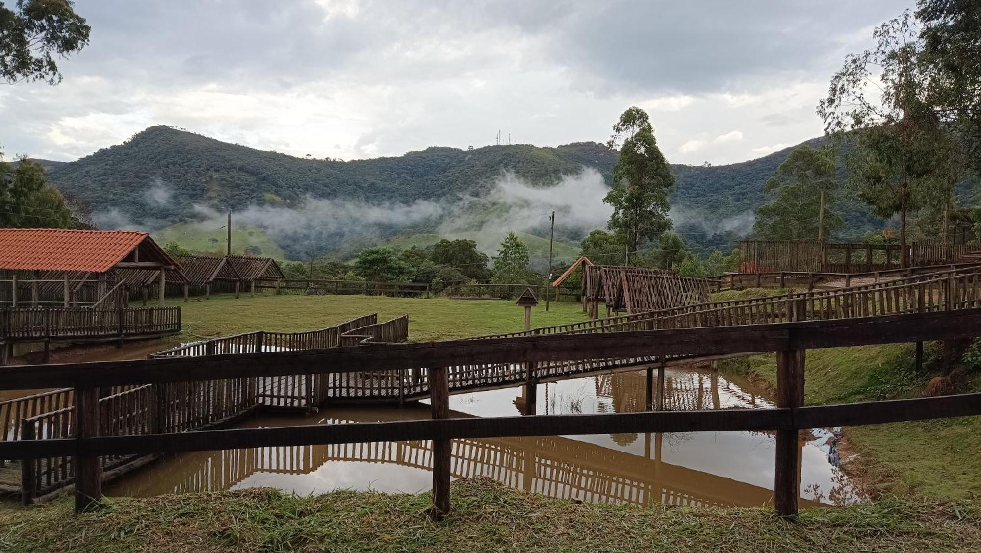 Chales E Camping Do Robinho 1 São Tomé das Letras Exteriör bild