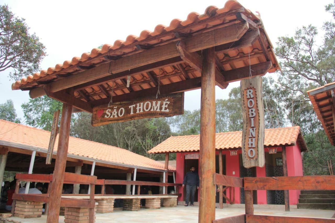 Chales E Camping Do Robinho 1 São Tomé das Letras Rum bild